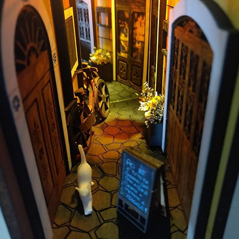 Medieval Alley Book Nook